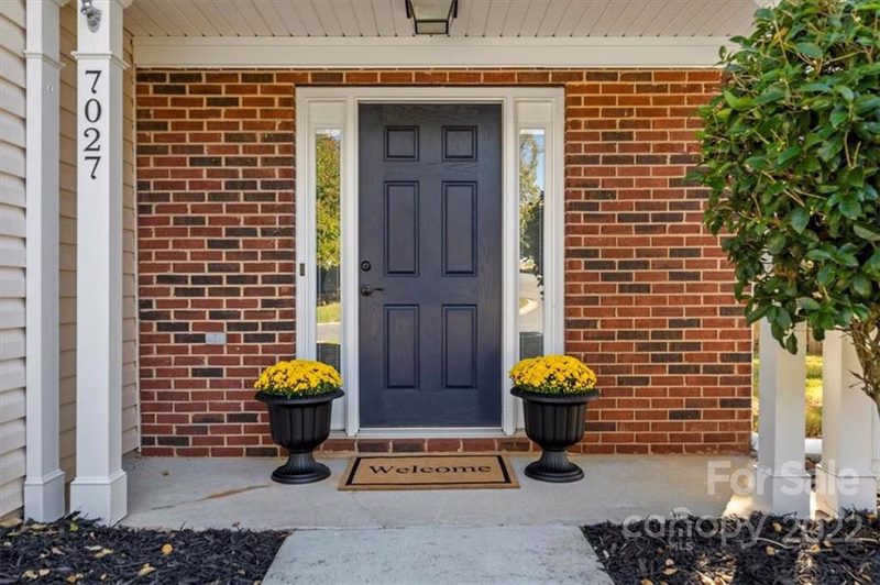 Property image 4 at 7027 Long Run Lane, Charlotte, NC 28216