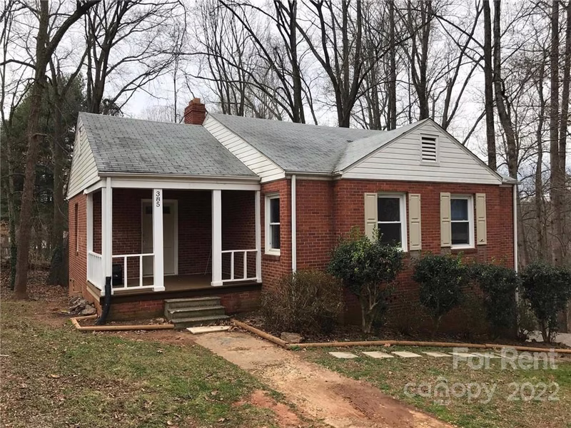 385 Westwood Drive