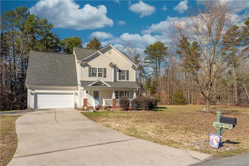Property image 4 at 210 Ingonish Drive, Gastonia, NC 28056