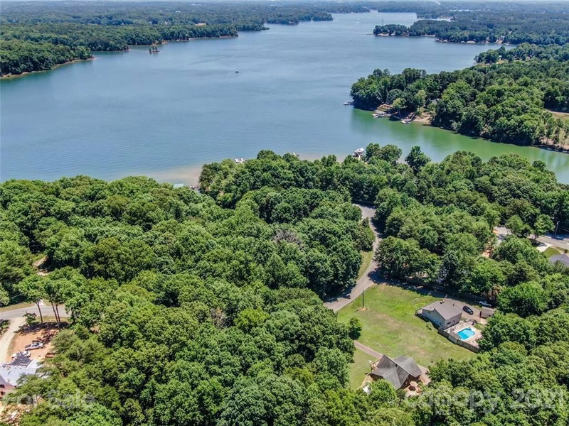 Property image 5 at 1751 Sherwood Court, Sherrills Ford, NC 28673