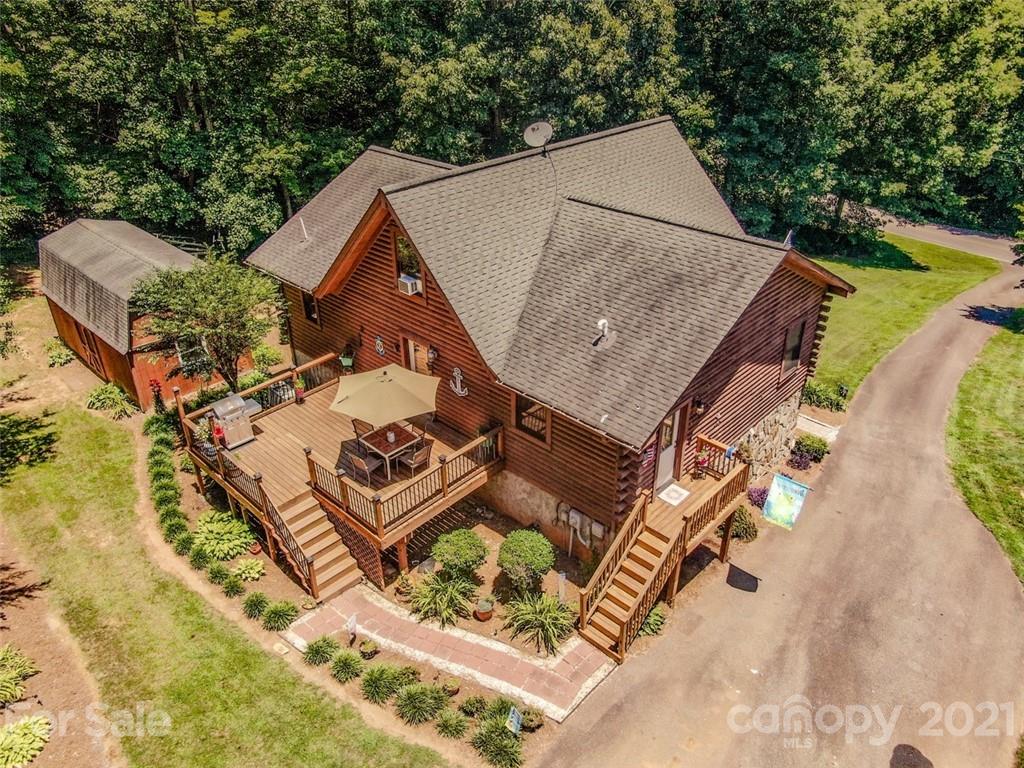 Property image 2 of 1751 Sherwood Court in Sherwood Shores, Sherrills Ford, NC 28673