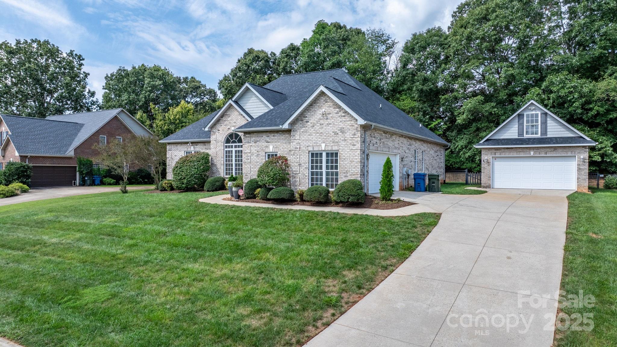Property image 2 of 3915 Steve Ikerd Drive in Catawba Springs, Hickory, NC 28601