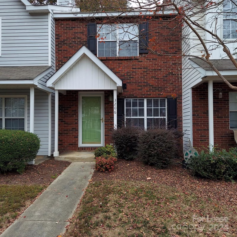 3206 Summercroft Lane