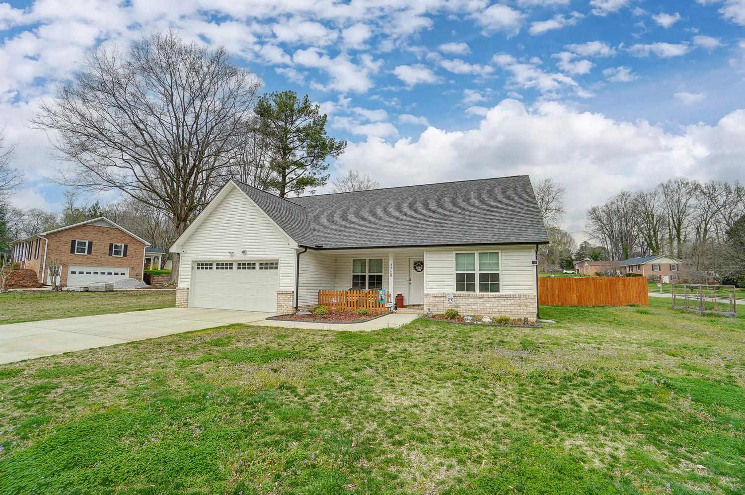 Property image 2 of 426 Prescott Drive in Eagle Heights, Salisbury, NC 28144