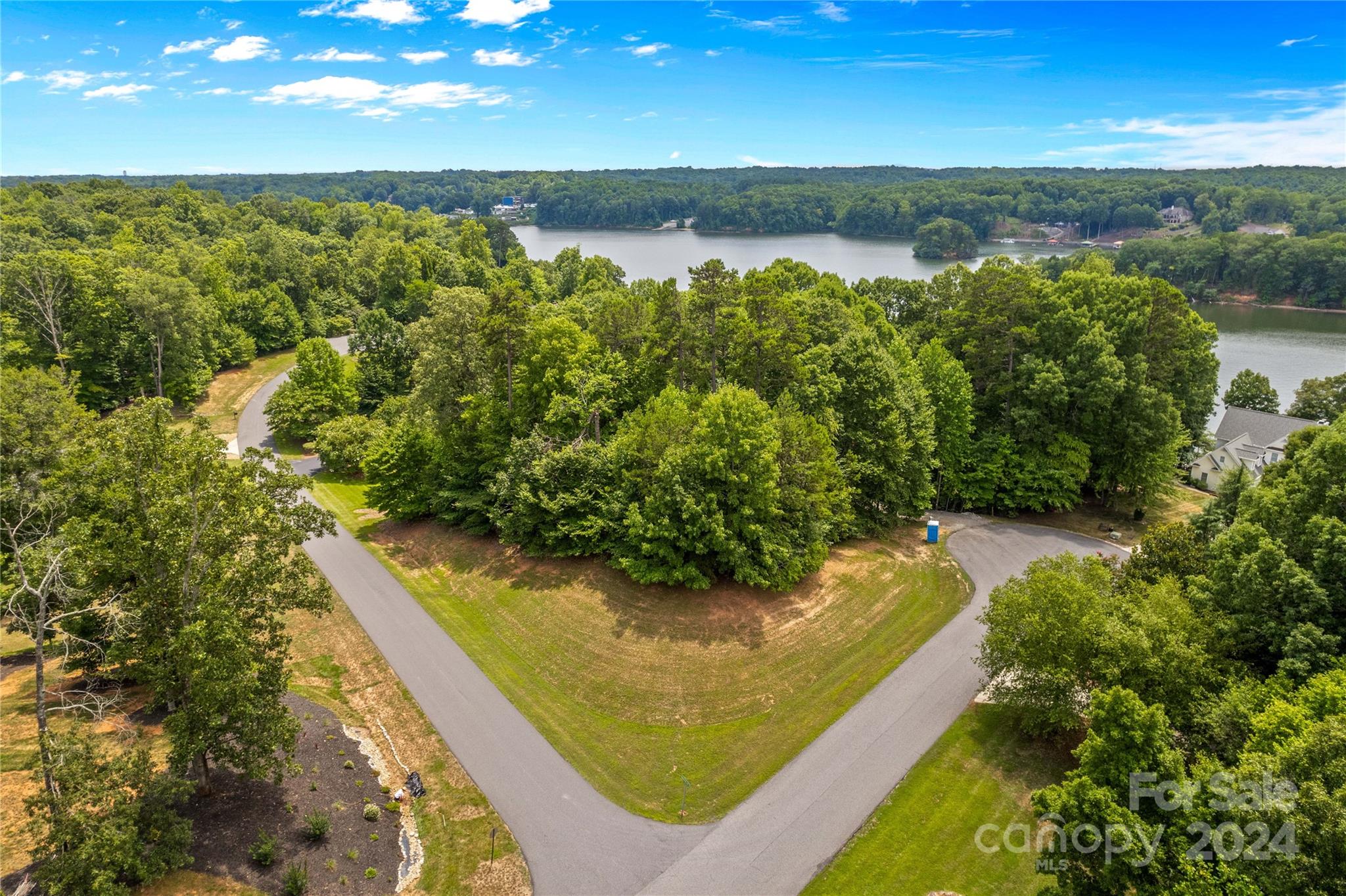 Property image 5 of Lot 137 Harborcliff Drive in Harbor Watch, Statesville, NC 28677