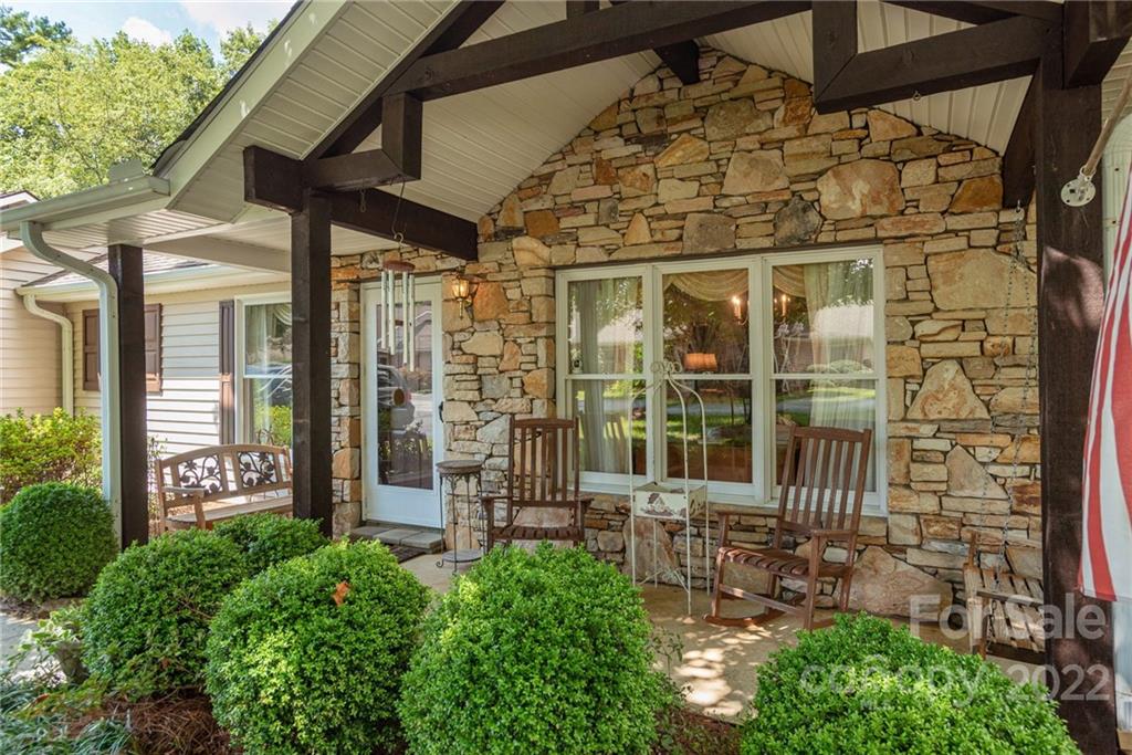 Property image 2 of 403 Pocono Court in The Hills at Averys Creek, Arden, NC 28704