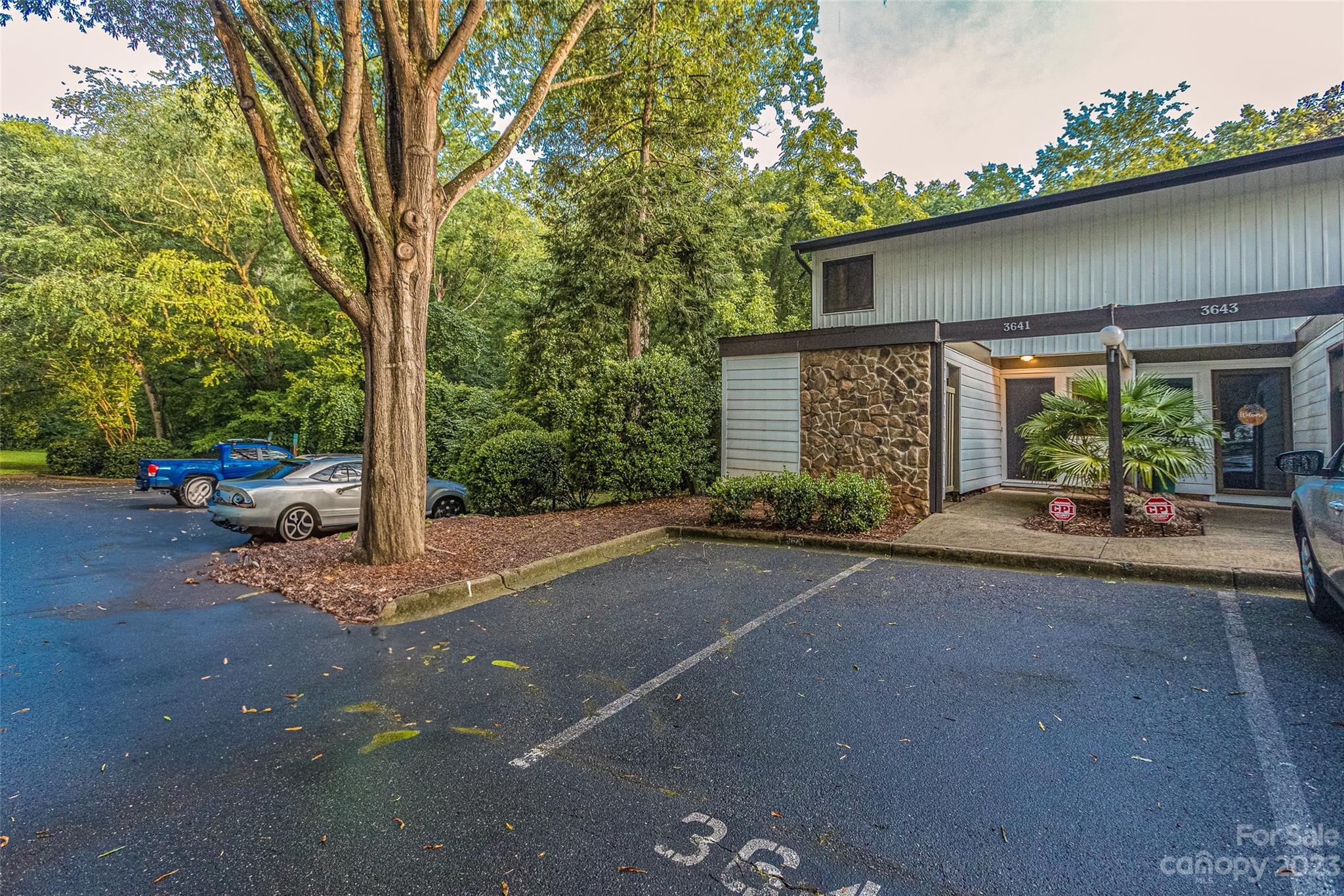 Property image 2 of 3641 Maple Glen Lane in Sir Johns Hill, Charlotte, NC 28226