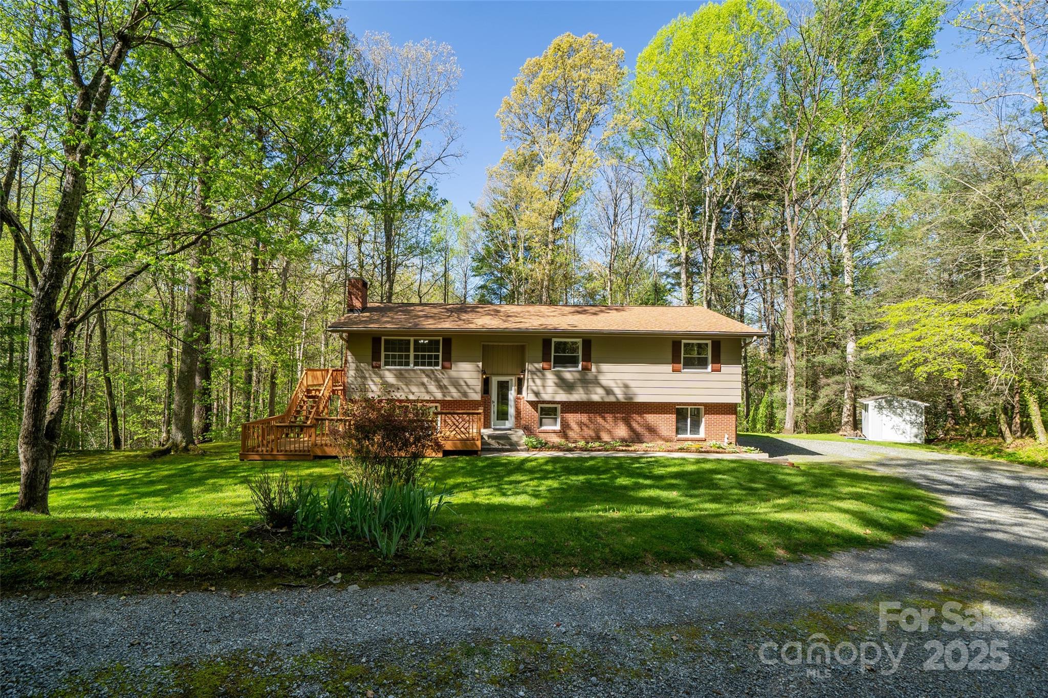 Property image 3 of 145 Jeter Mountain Road in Jeter Mtn Terrace, Hendersonville, NC 28739