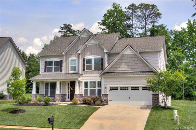 Property image 2 at 5024 Stonehill Lane, Matthews, NC 28104