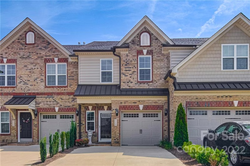 5110 Farm House Trail