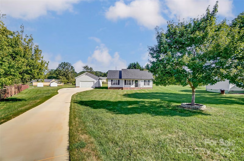 426 Cottonwood Circle