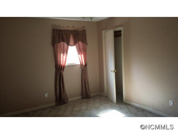 Property image 3 of 108 Alexander Dr in Forge Mountain Acres, Mills River, NC 28759