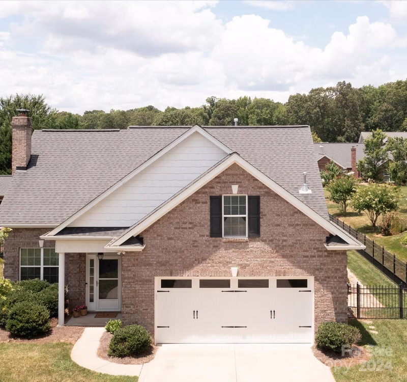4403 Zee Court