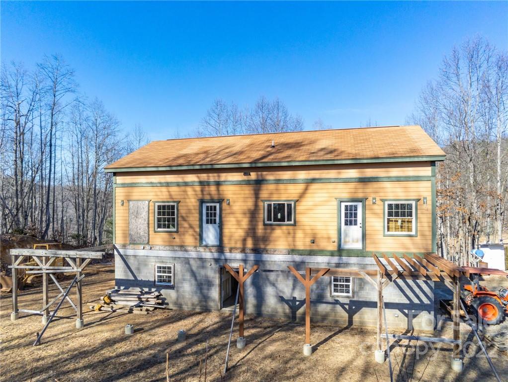 Property image 4 of 4750 Deer Run in Highland Meadows, Lenoir, NC 28645