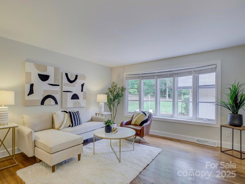 Property image 4 at 5601 Londonderry Road, Charlotte, NC 28210