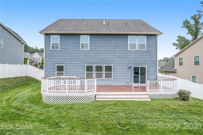 Property image 3 at 5051 Stonehill Lane, Matthews, NC 28104