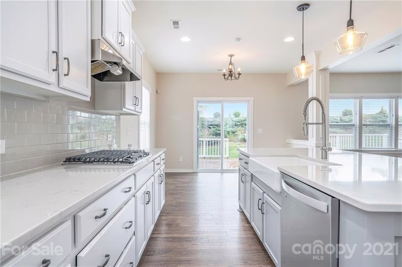 Property image 4 at 5051 Stonehill Lane, Matthews, NC 28104