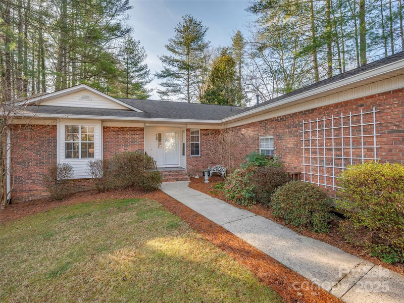 Property image 2 at 3 Pebble Beach Court, Etowah, NC 28729