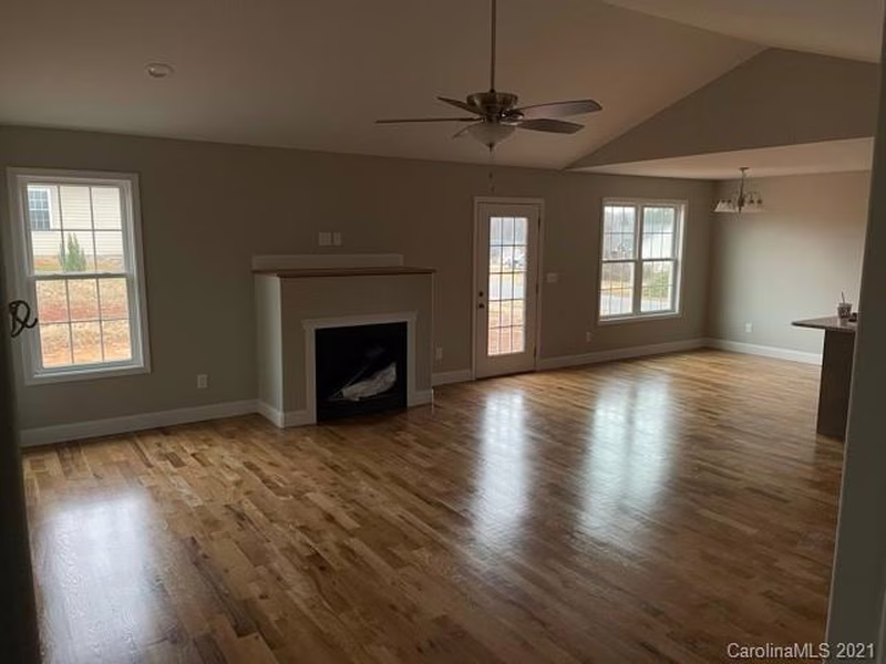 Property image 3 at 207 S 5th Avenue, Maiden, NC 28650
