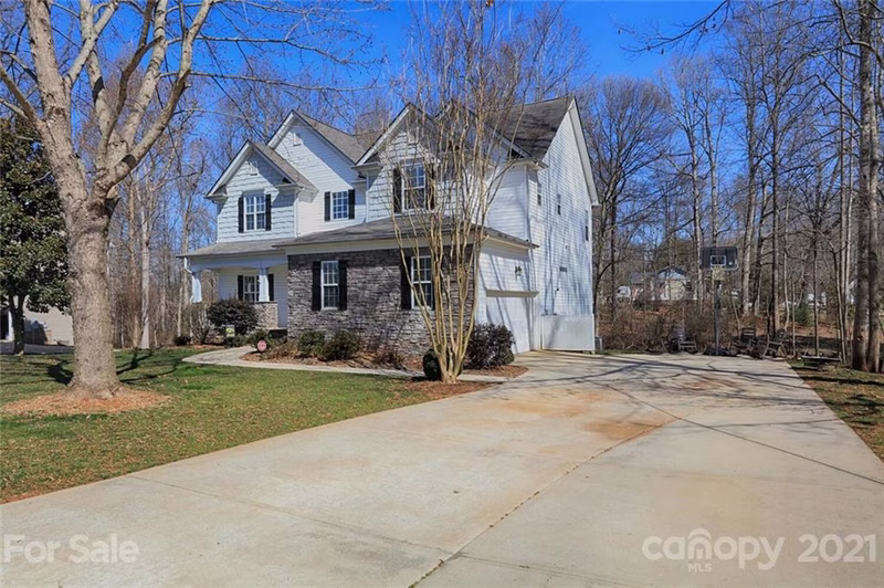 Property image 2 at 108 Longboat Road, Mooresville, NC 28117