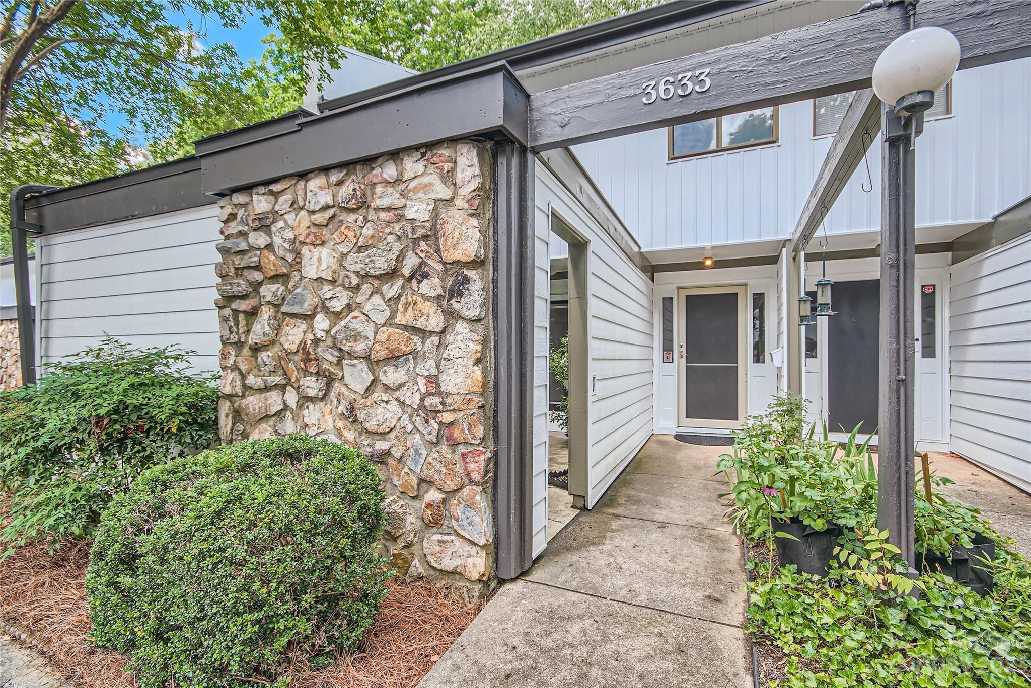 Property image 3 of 3633 Maple Glenn Lane in Sir Johns Hill, Charlotte, NC 28226