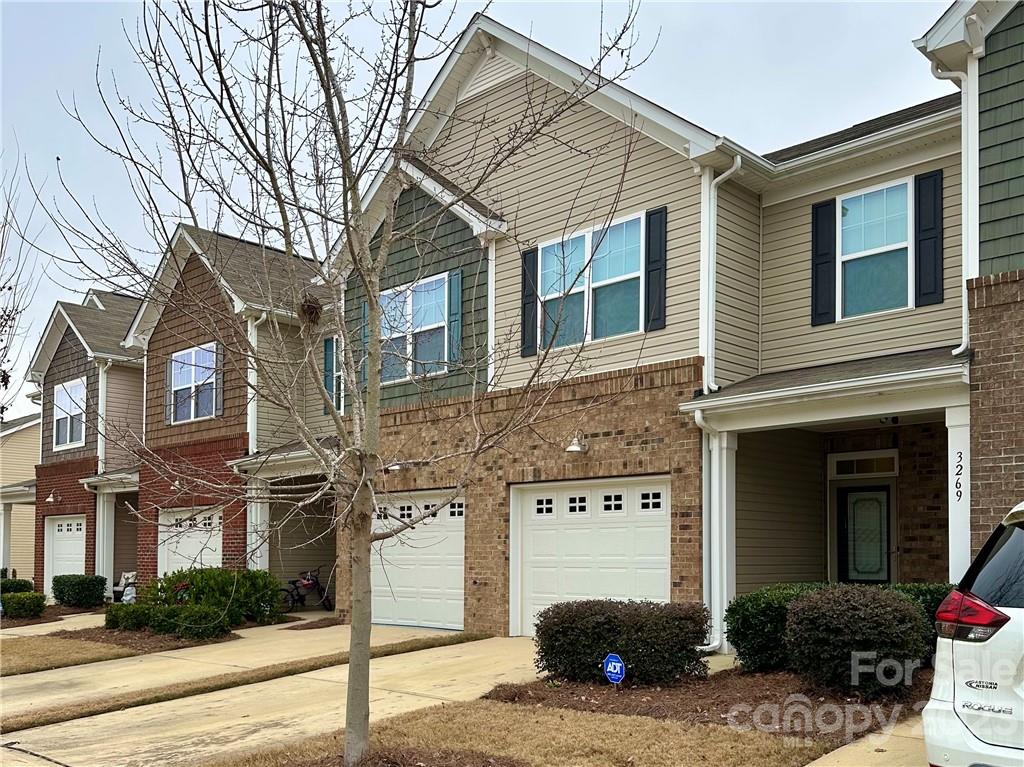 Property image 2 of 3269 Yarmouth Lane in Kinmere Commons, Gastonia, NC 28056