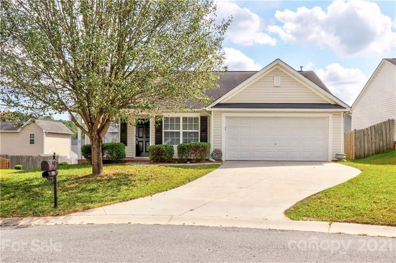 934 Back Bay Court