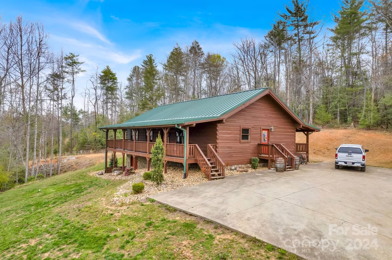 1606 Charlie Triplett Road
