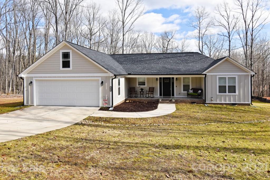 Property image 3 of 2694 Lee Lawing Road in Chancellor Park, Lincolnton, NC 28092