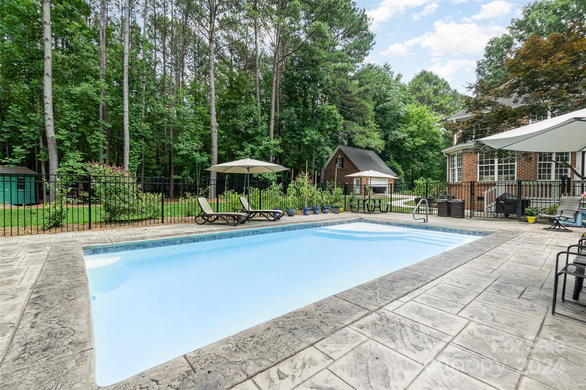 Property image 2 of 6418 Antioch Court in Weddington Oaks, Matthews, NC 28104