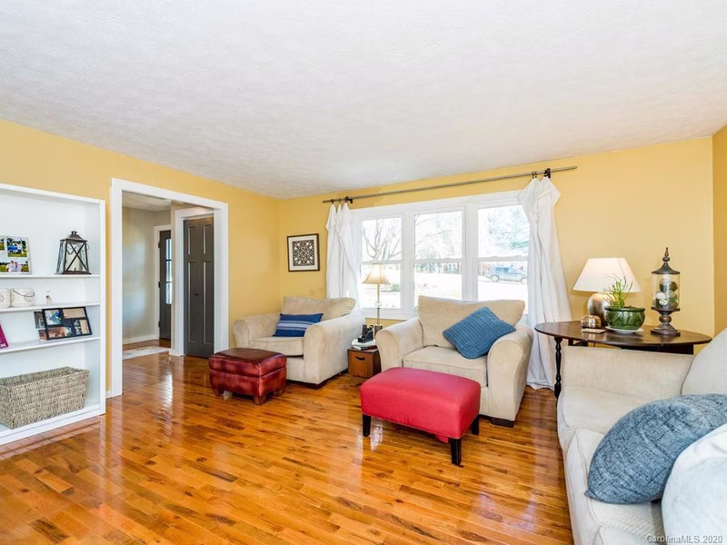 Property image 2 at 203 Applecross Lane, Hendersonville, NC 28791
