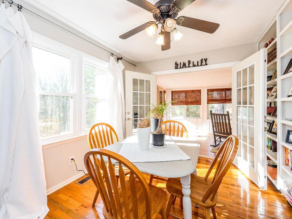 Property image 5 of 203 Applecross Lane in Heatherwood, Hendersonville, NC 28791