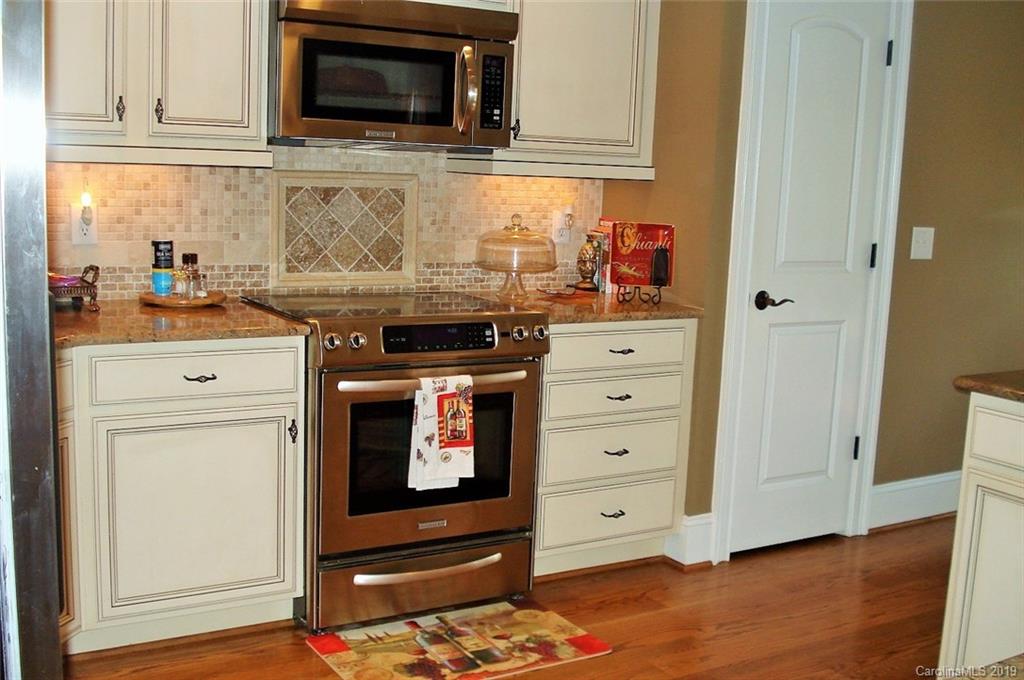 Property image 2 of 538 Muirfield Way in Crescent Golf and Country Club, Salisbury, NC 28144