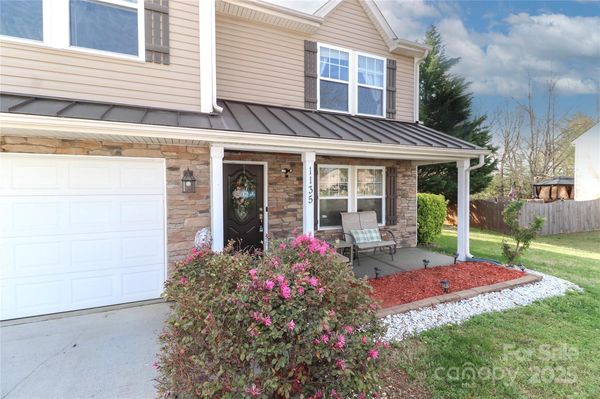 Property image 3 of 1135 Valley Street in Valley Brook, Statesville, NC 28677