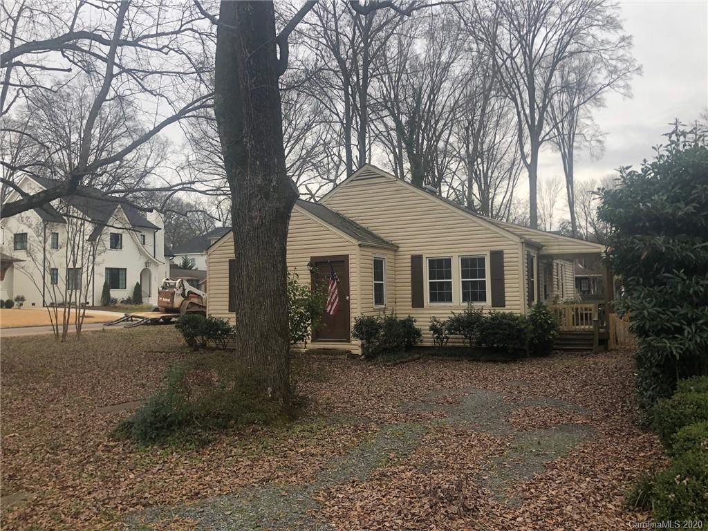 Property image 2 of 301 Rocklyn Place in Myers Park Manor, Charlotte, NC 28209