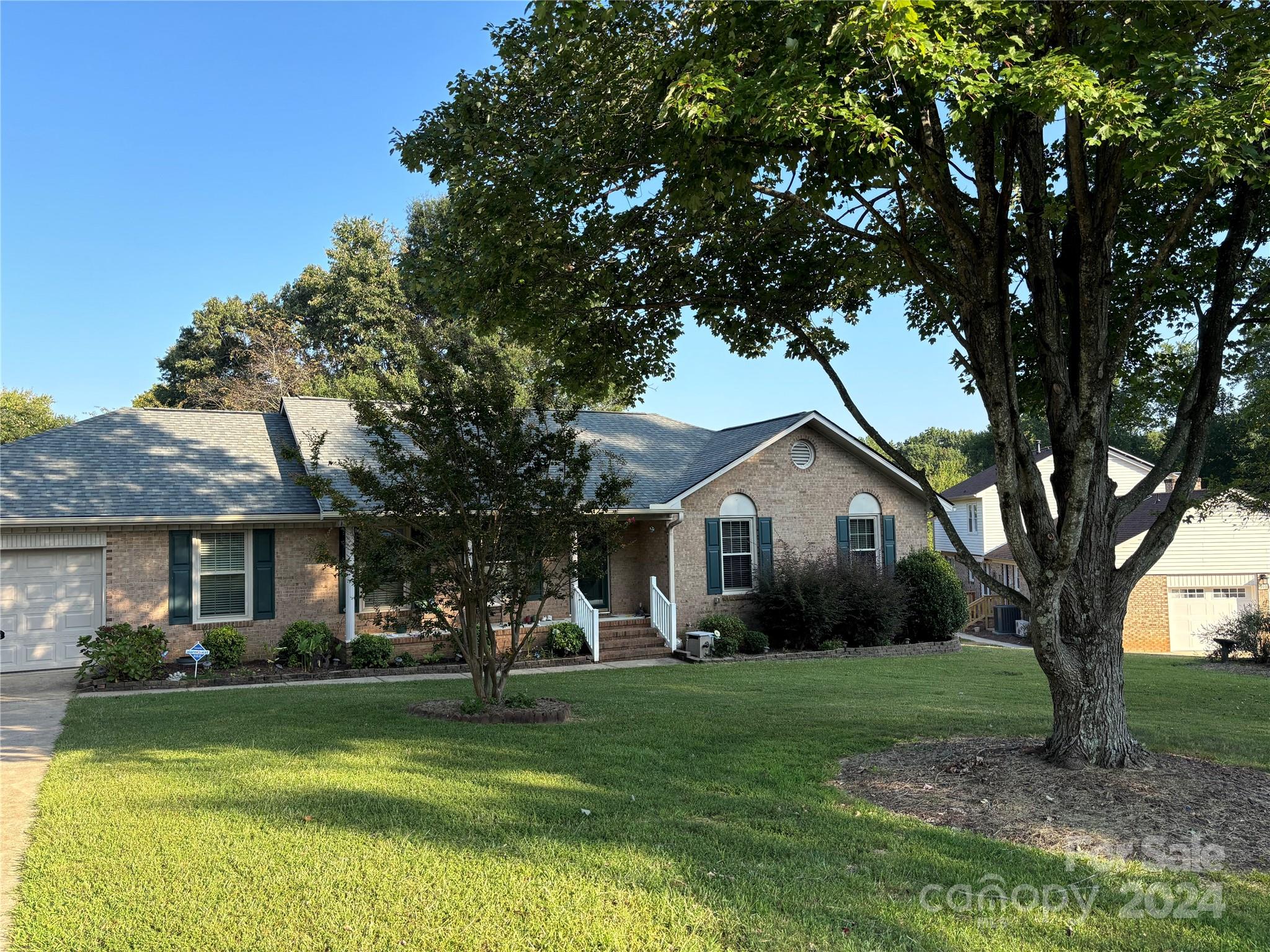 Property image 2 of 905 Sandy Lane in Forest Brook, Gastonia, NC 28056