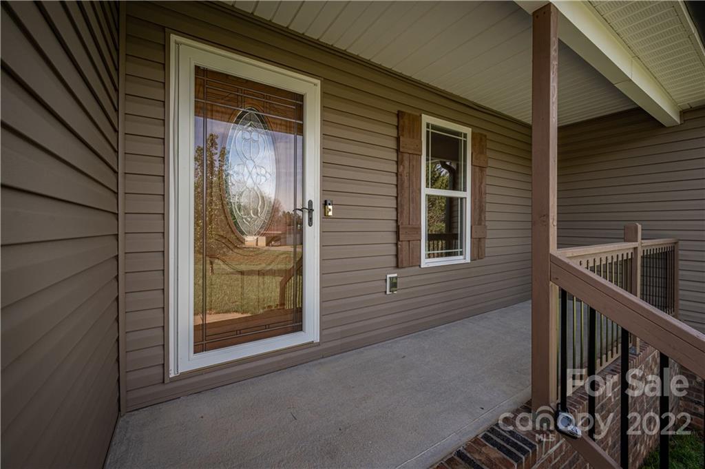 Property image 3 of 2791 Eagle Drive in Eagle Glen, Lincolnton, NC 28092