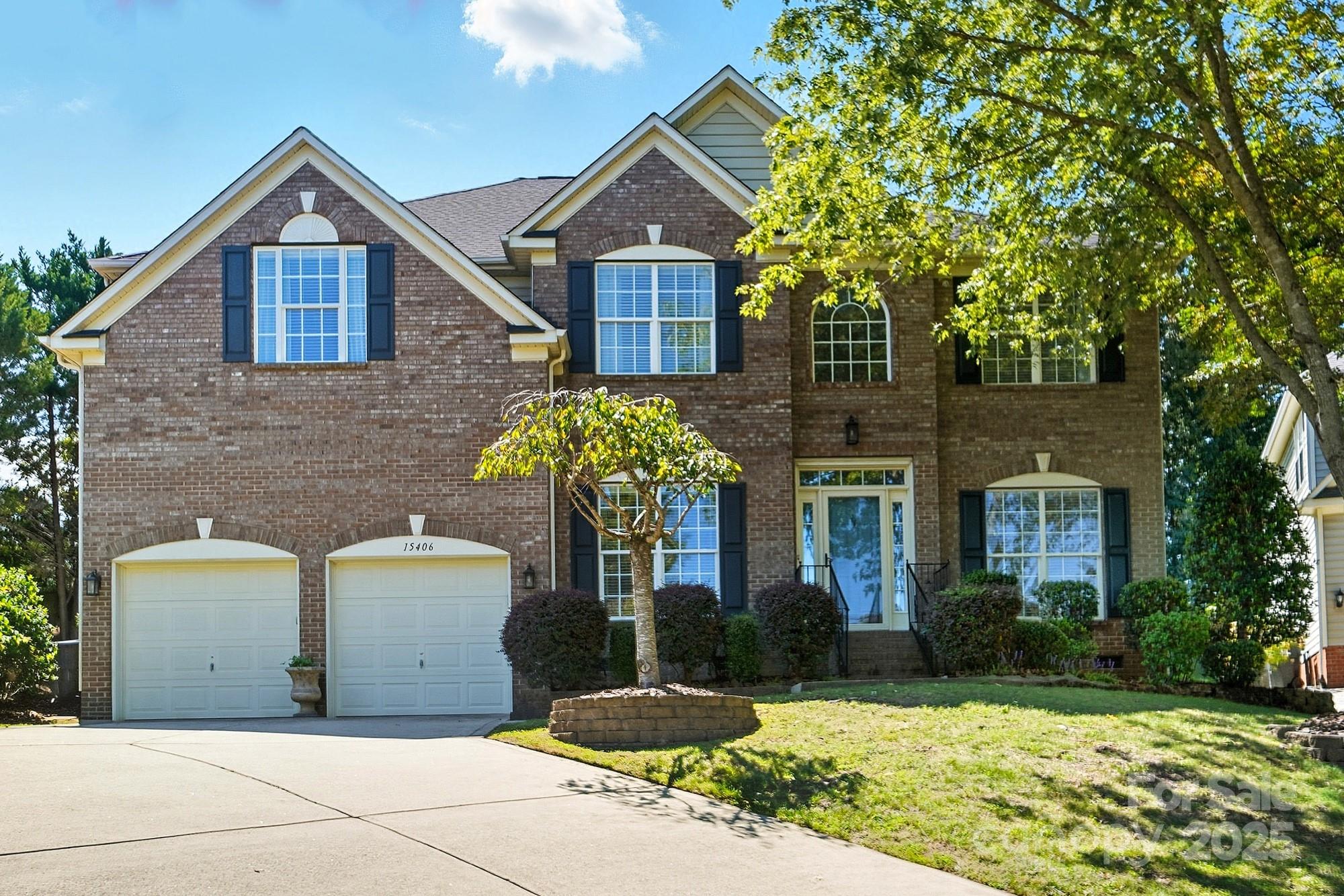 Property image 2 of 15406 Pepperwood Court in Northstone, Huntersville, NC 28078