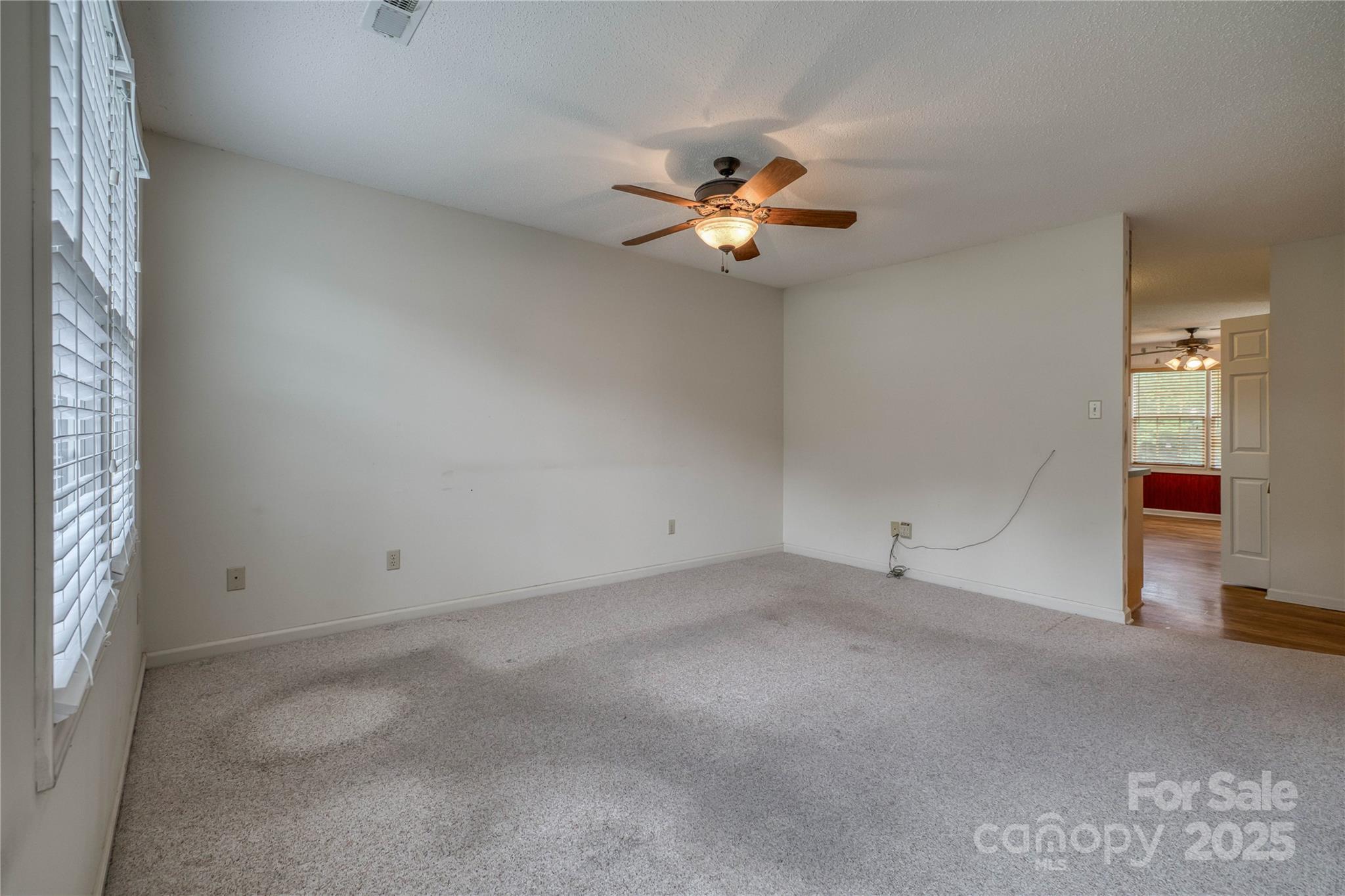 Property image 5 of 130 24th Street in Mimosa Gardens, Hickory, NC 28601