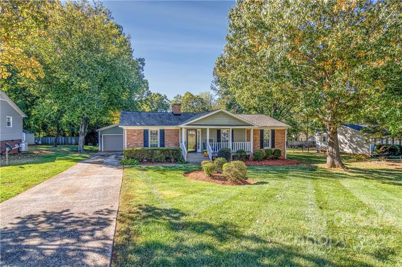 Property image 3 at 520 Briar Creek Road, Gastonia, NC 28056