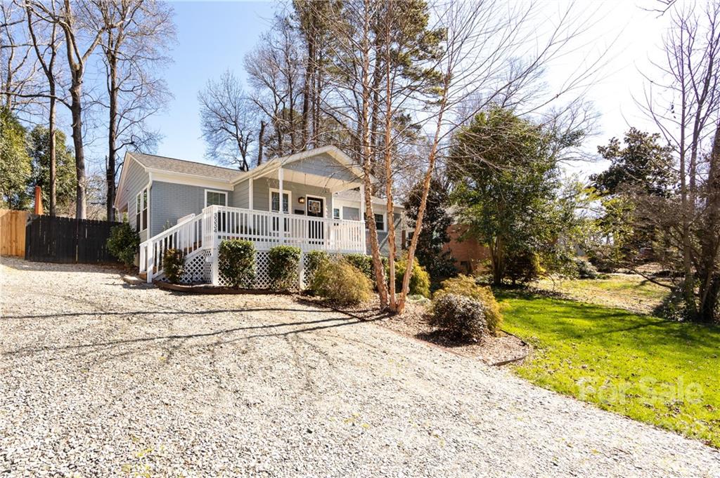 Property image 4 of 3334 Eastwood Drive in Plaza Acres, Charlotte, NC 28205