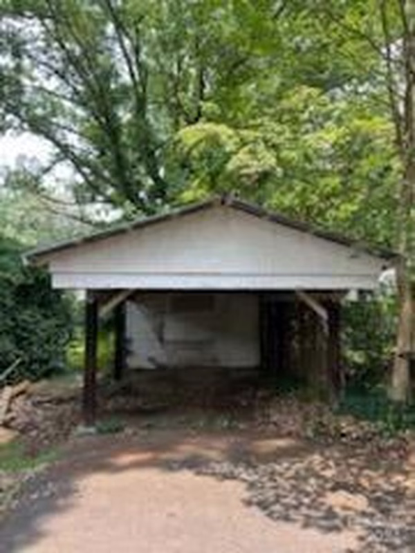 Property image 2 at 637 Front Street, Statesville, NC 28677