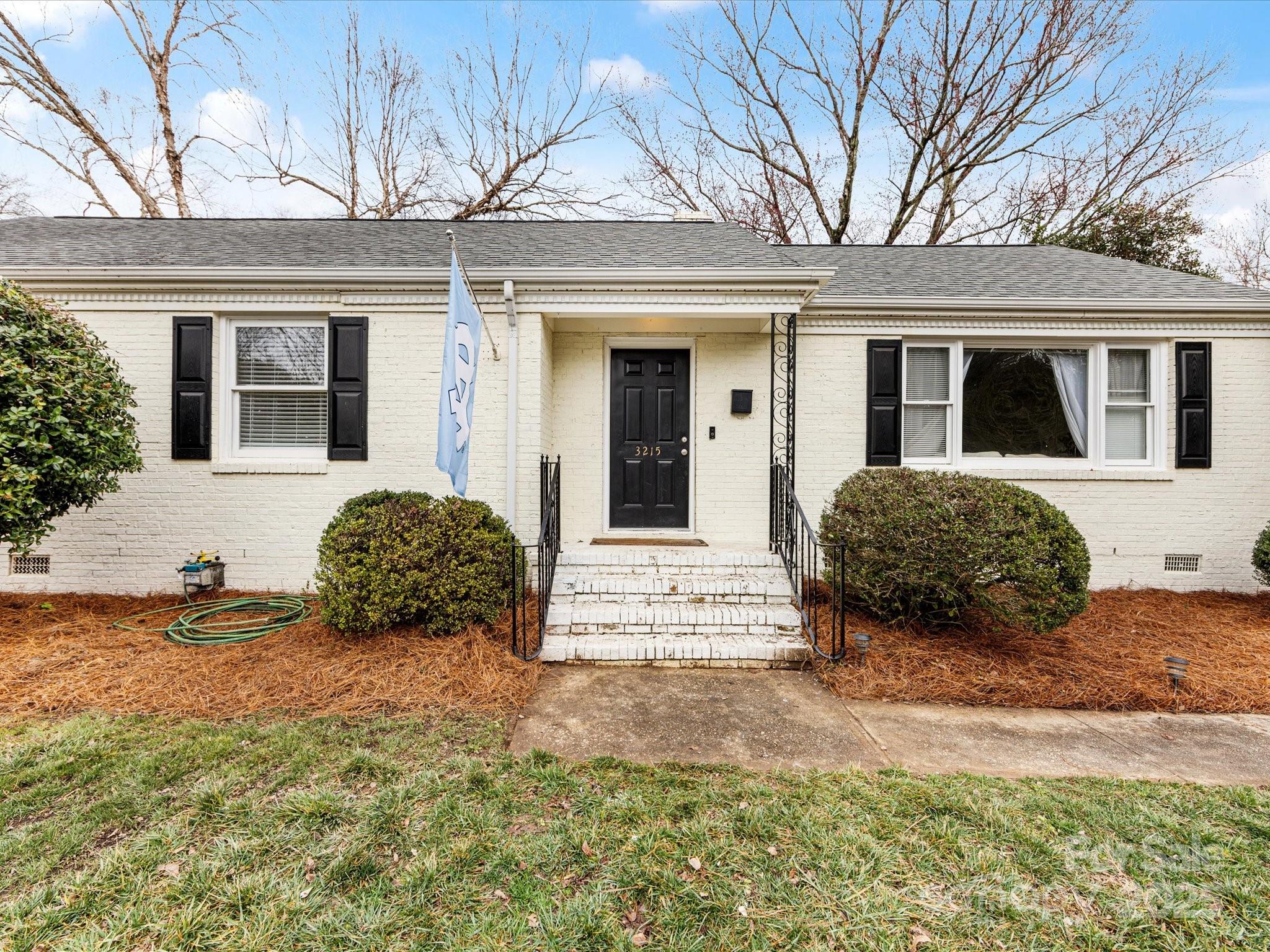 Property image 4 of 3215 Frederick Place in Spring Valley, Charlotte, NC 28210