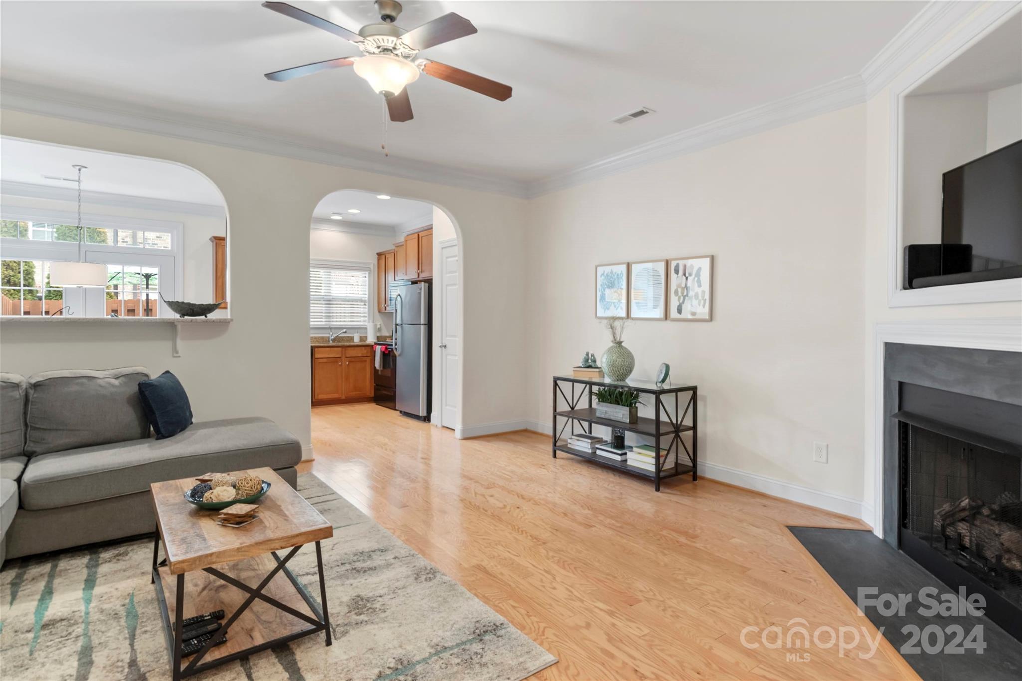 Property image 3 of 1048 Richmond Park Drive in Wyngate Village, Winston Salem, NC 27103