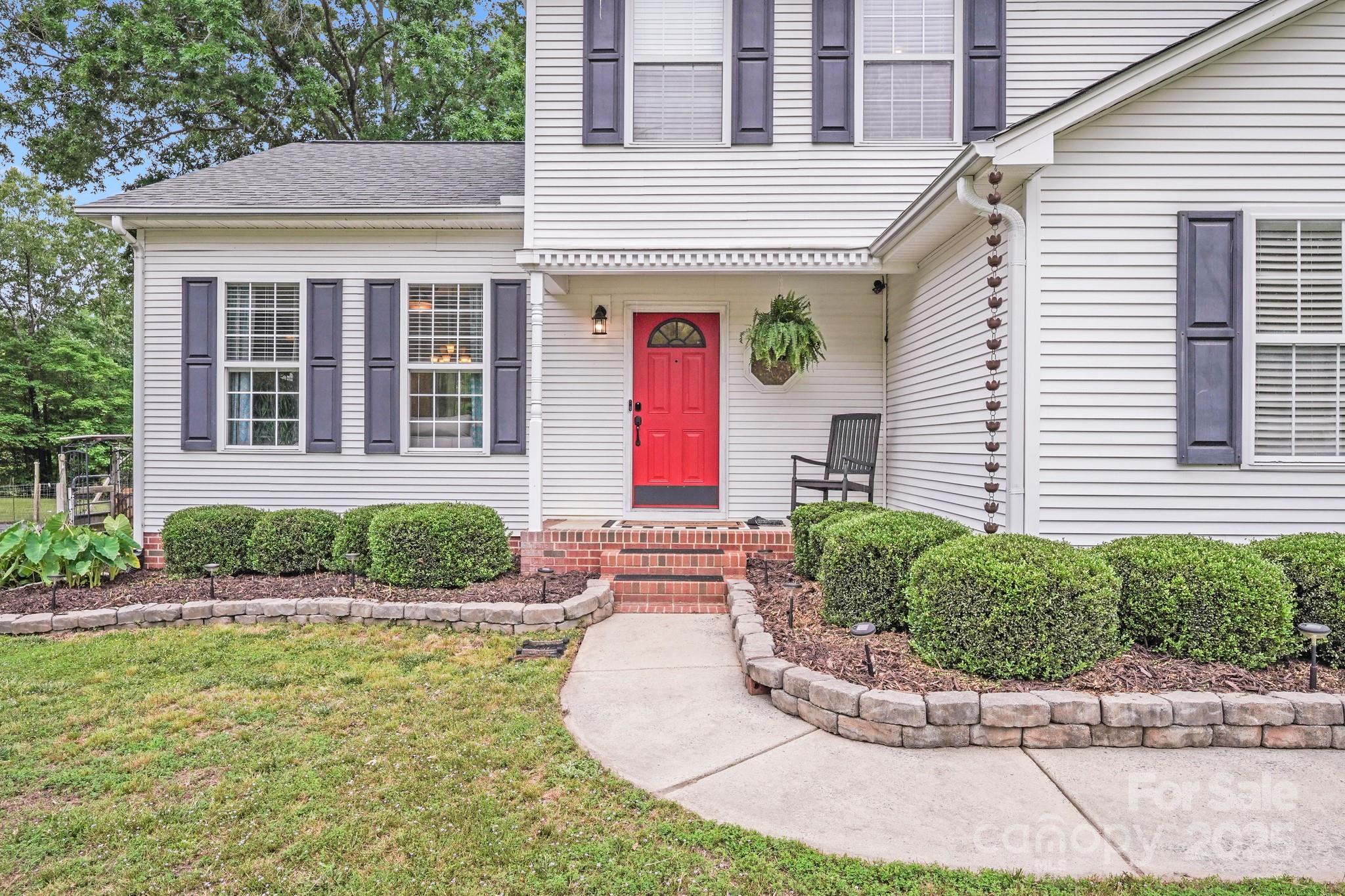 Property image 5 of 6910 Birdsong Lane in Providence Pines, Waxhaw, NC 28173