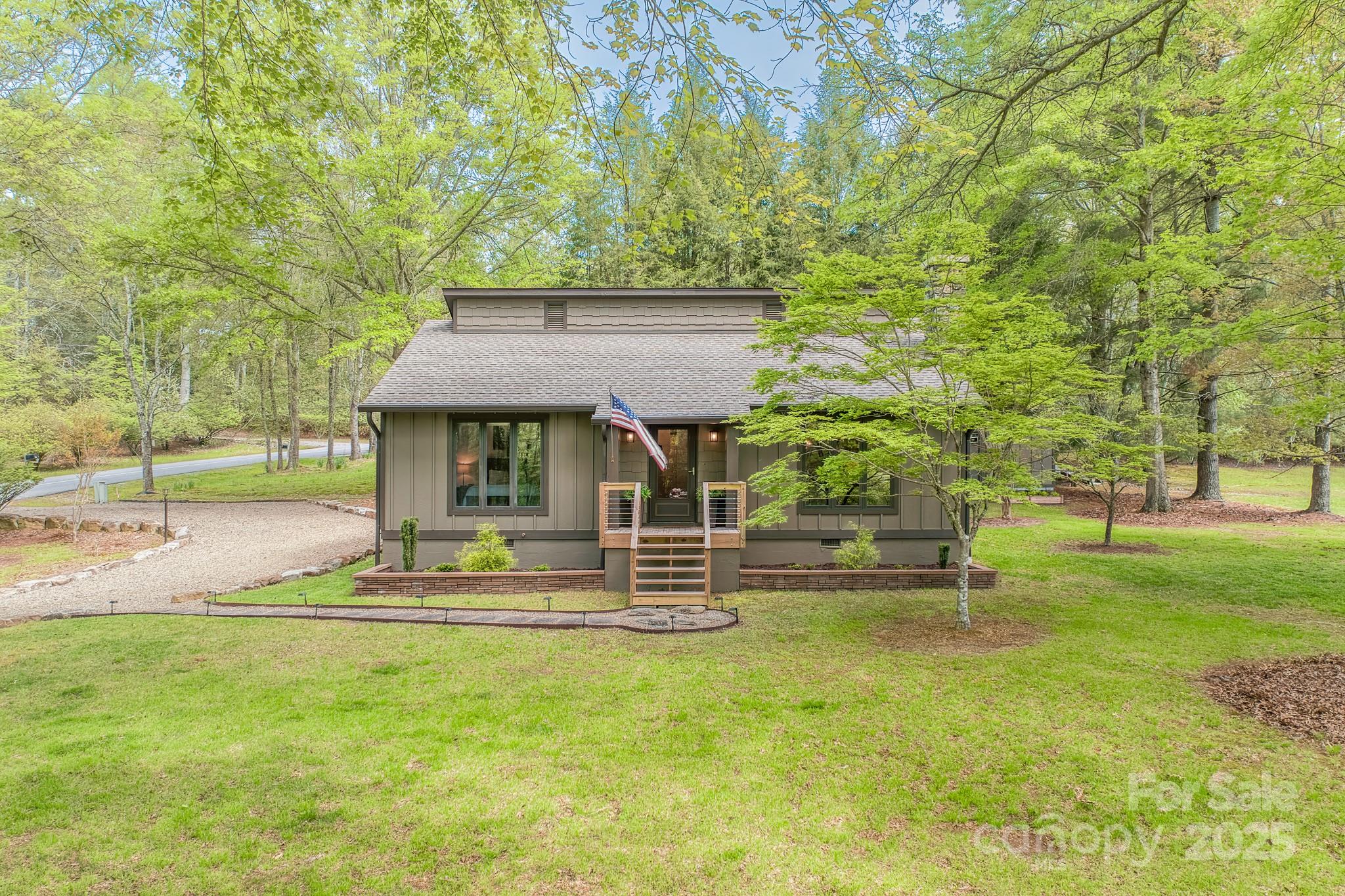 Property image 3 of 22 Dalonigei Court in Connestee Falls, Brevard, NC 28712