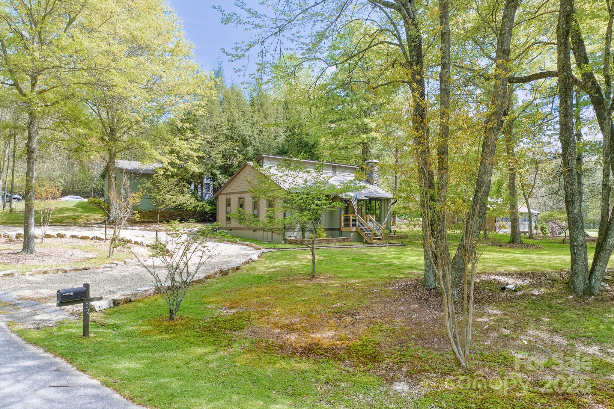 Property image 5 of 22 Dalonigei Court in Connestee Falls, Brevard, NC 28712