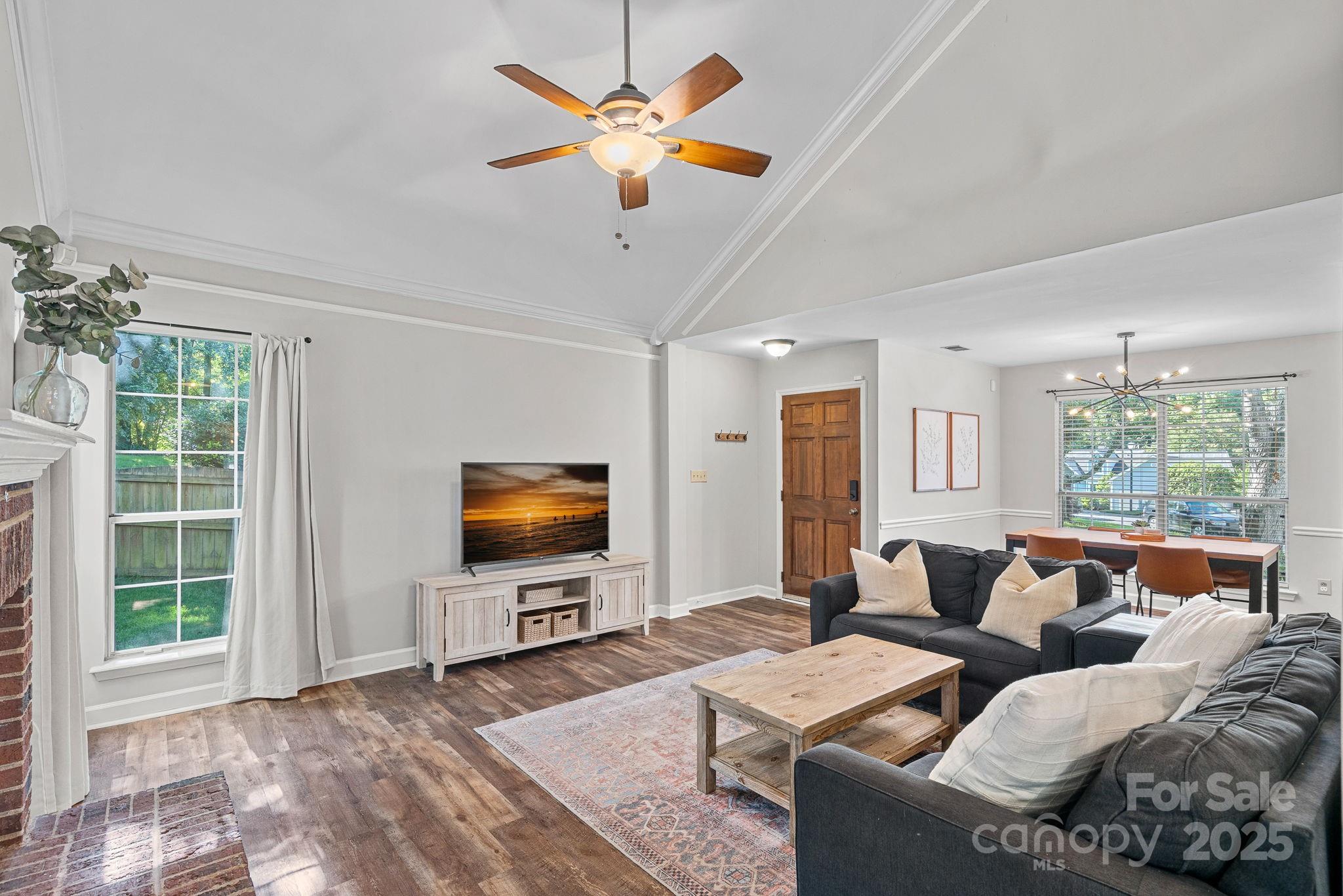 Property image 5 of 807 Water Wheel Court in Selwyn Farms, Charlotte, NC 28209