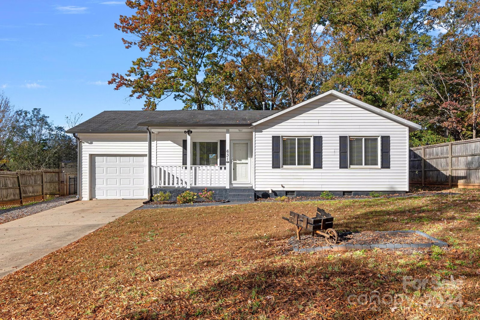 Property image 1 at 631 N Race Street, Statesville, NC 28677