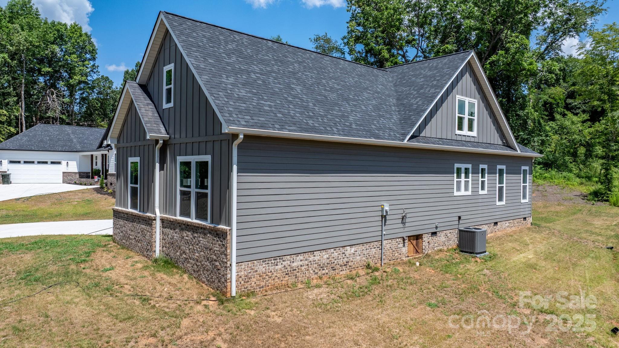 Property image 4 of 3733 Whitney Drive in Catawba Springs, Hickory, NC 28601